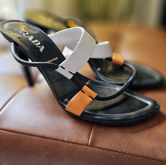 Prada Strappy Italian Leather Heels Color Blocked Vero Cuoio Sz 39.5 or US 9 - Picture 2 of 5